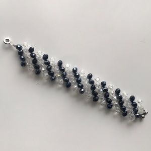 Hand made black&white Bracelet